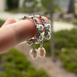 Hoop Silver Earrings with Pearls